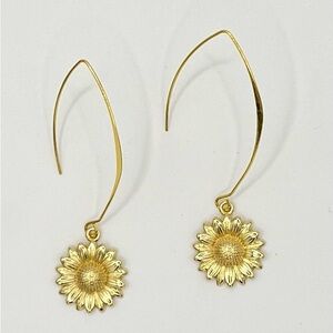 Gold Tone Sunflower Earrings